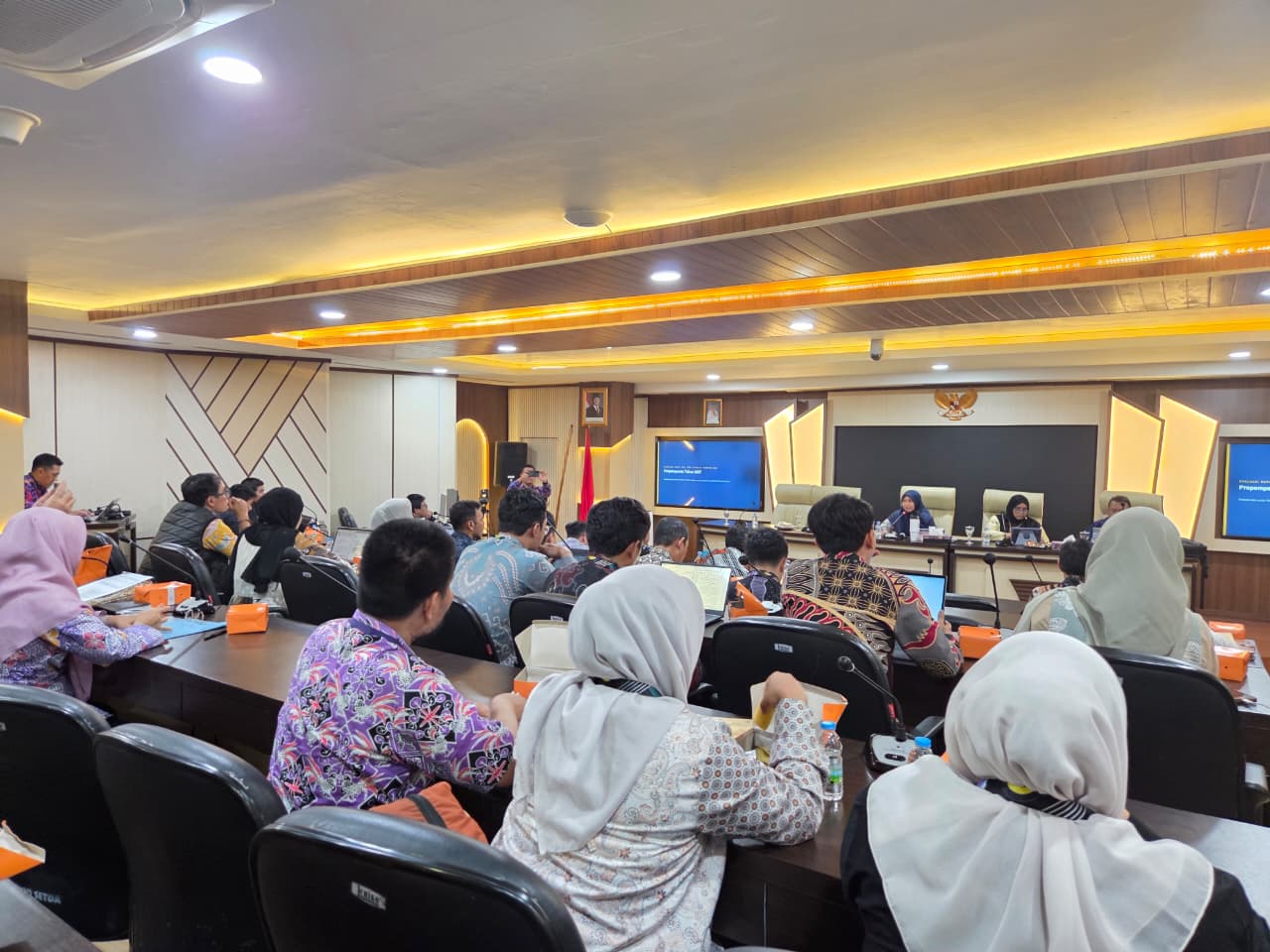 Rapat Lanjutan Pembahasan Promperda dan Promperbup dengan Perangkat Daerah Pengusul Tahun 2027